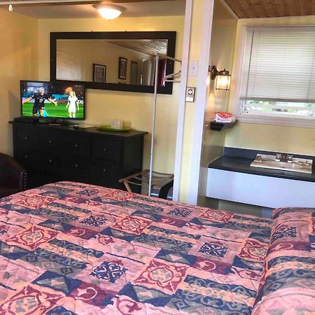 Lakelawn B&B And Motel Ярмут Екстер'єр фото